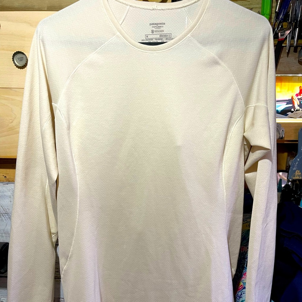 Men’s Patagonia Capilene Longsleeve Shirt Medium Cream/White